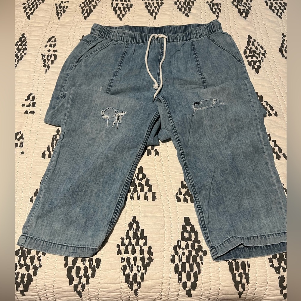 Elastic waist band and drawstring denim pant